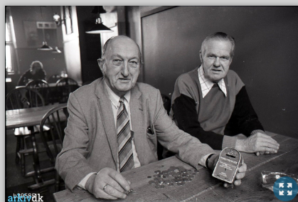 1987 - Formanden El-installatør P.T.Larsen og kasserer Børge Jensen